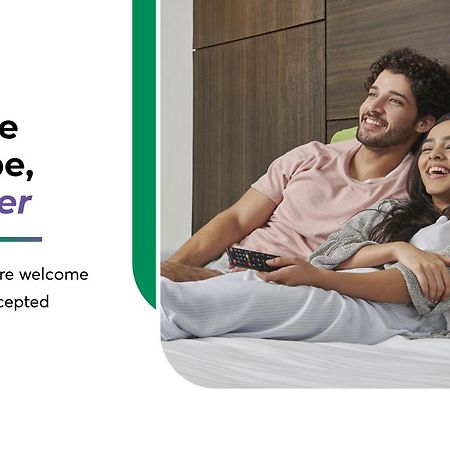 Treebo Grand Vistara Airport Suites Kochi Екстериор снимка
