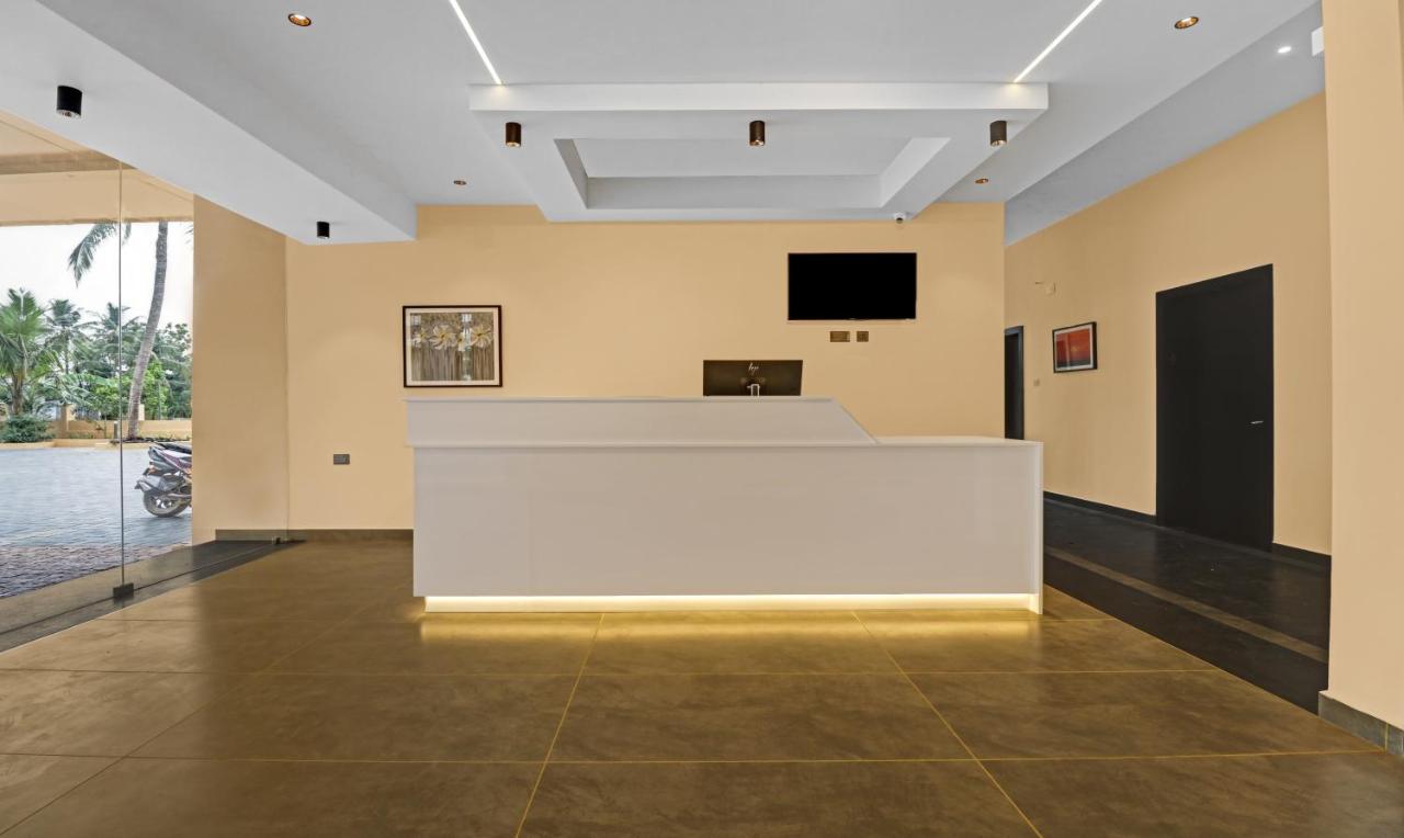 Treebo Grand Vistara Airport Suites Kochi Екстериор снимка