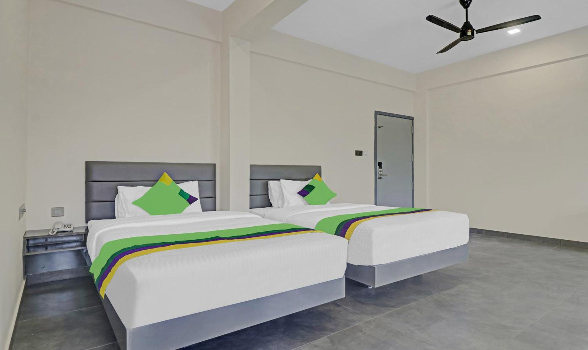 Treebo Grand Vistara Airport Suites Kochi Екстериор снимка