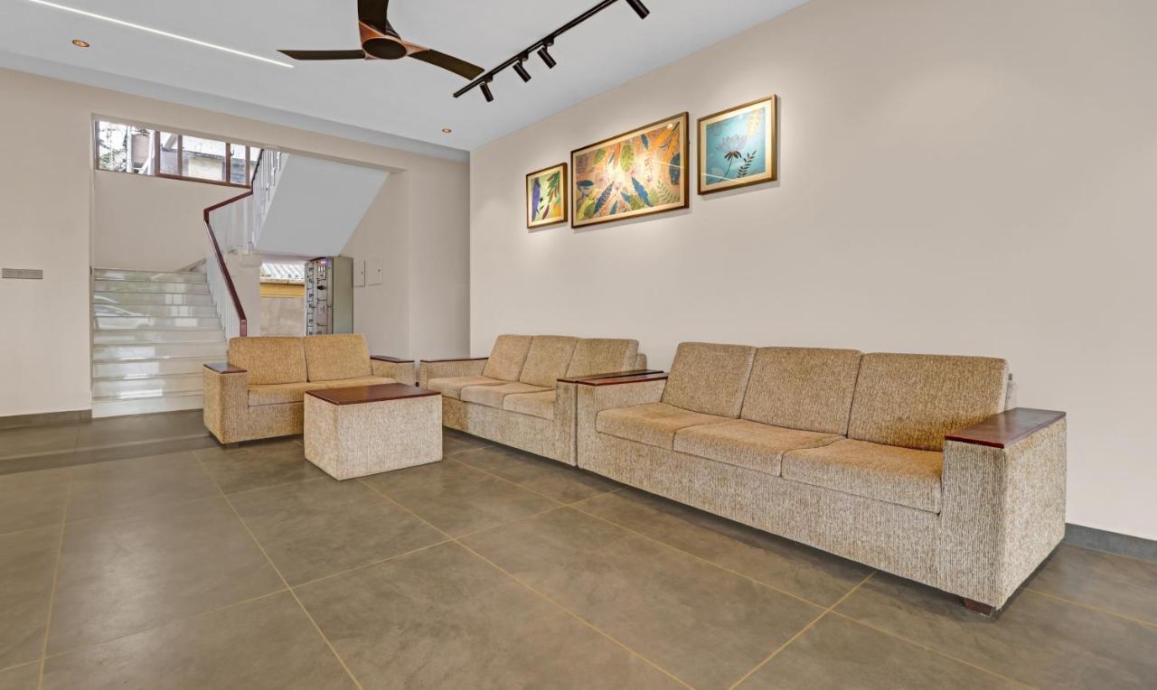 Treebo Grand Vistara Airport Suites Kochi Екстериор снимка